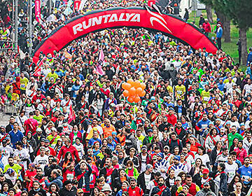 Célèbre Marathon Runtalya D'antalya Est Organisé Le 3 Mars