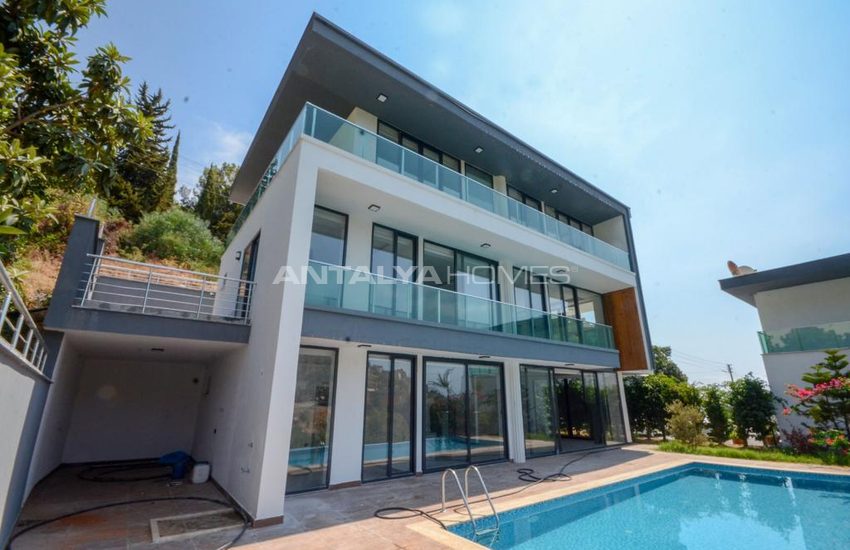 Zentrale Luxus Villen Mit Meer Und Schlossblick In Alanya 1