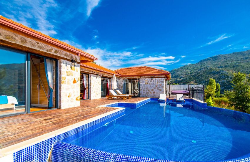 Mountain House with a Swimming Pool in Kas, Islamlar Village