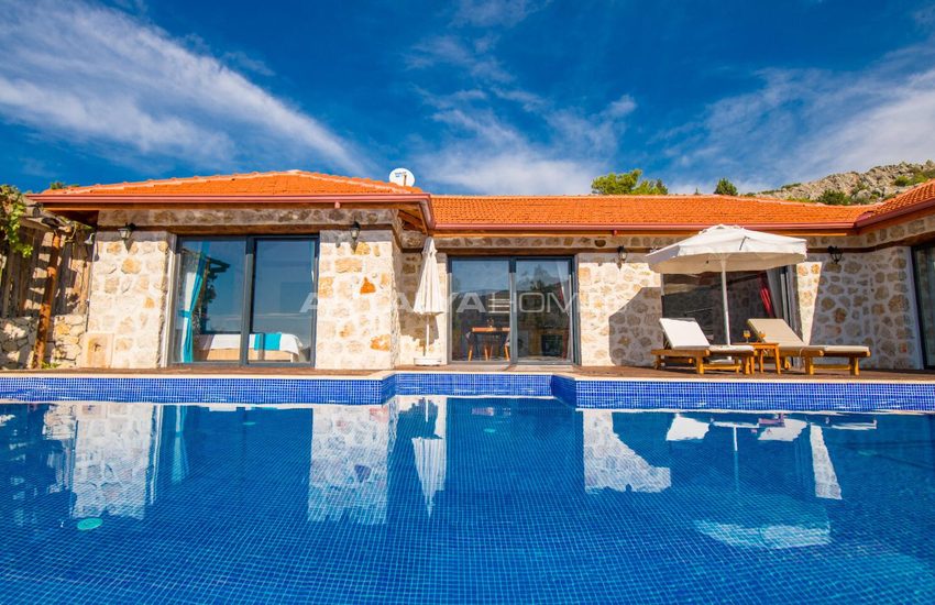 Mountain House with a Swimming Pool in Kas, Islamlar Village 1