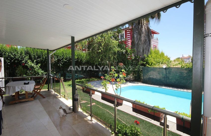 Triplex Hem Med En Privat Trädgård Och En Pool I Belek 12