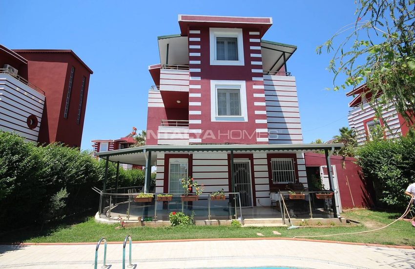 Triplex Hem Med En Privat Trädgård Och En Pool I Belek 4