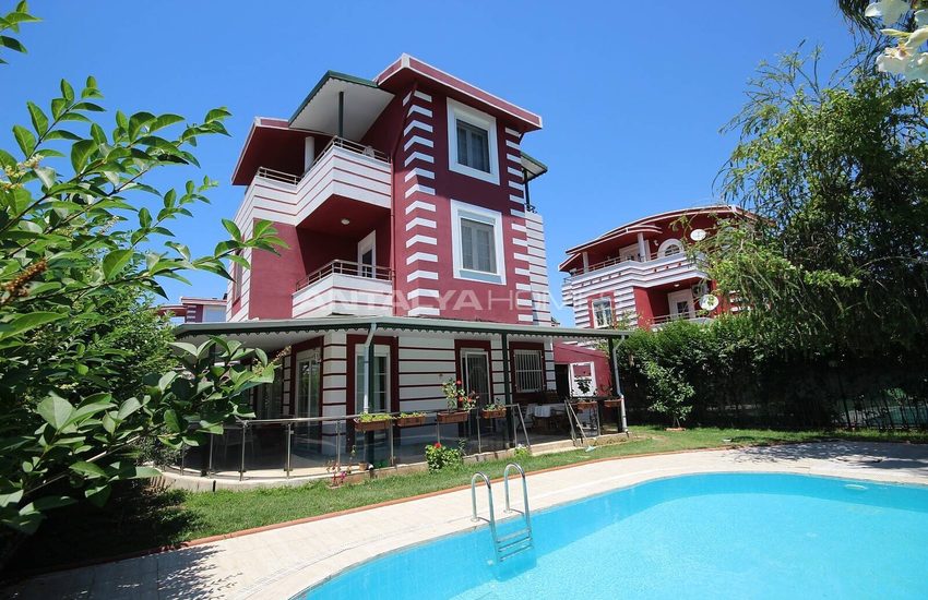 Triplex Hem Med En Privat Trädgård Och En Pool I Belek 2