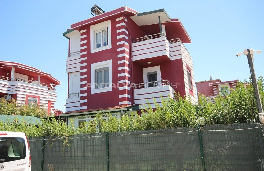 Triplex Hem Med En Privat Trädgård Och En Pool I Belek 7