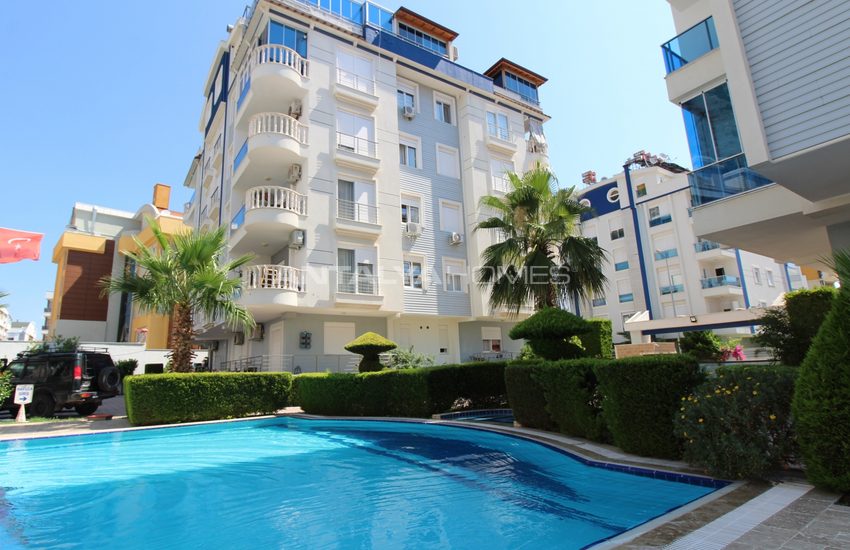 Furnished Apartment in a Complex with Pool in Konyaaltı 0