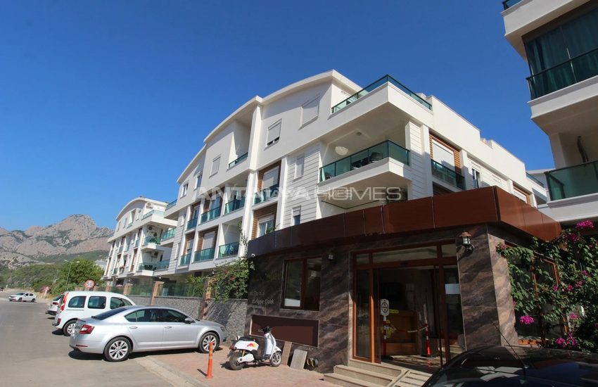 Fully Furnished Flat in a Secure Complex in Konyaalti Sarisu 1