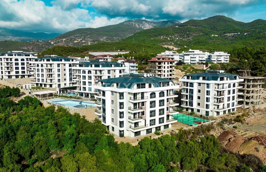 Alanya Oba'da Yüksek Konumlu Site İçinde Yatırımlık Daireler 3