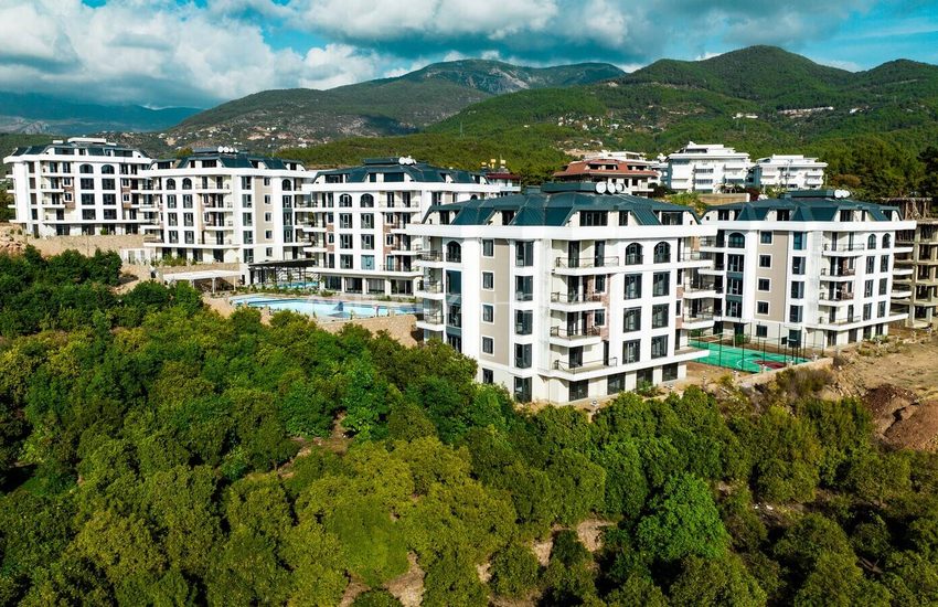 Alanya Oba'da Yüksek Konumlu Site İçinde Yatırımlık Daireler 1