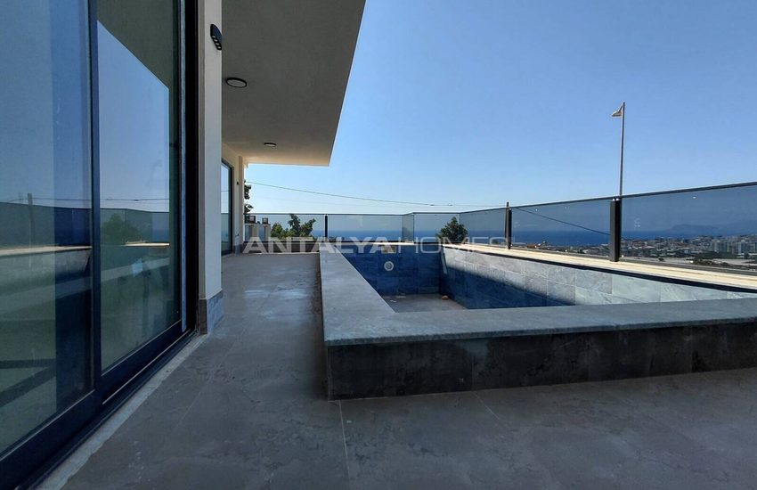 Castle and Sea View Villas with Private Pools in Alanya 15