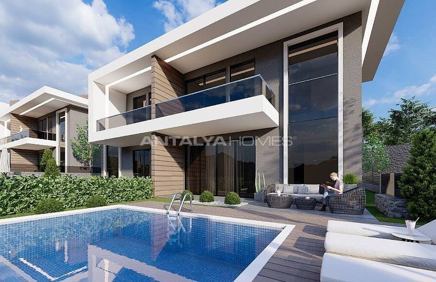 Alanya Merkezde Harika Deniz Manzaralı Villalar