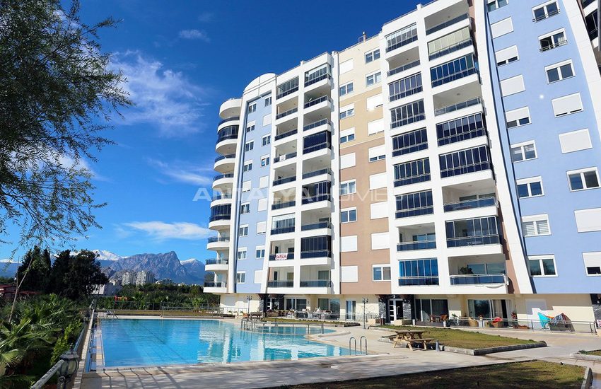 Luxury Apartments with Rich Interior Features in Konyaalti