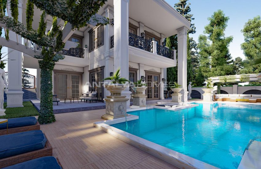 Alanya’da Deniz ve Kale Manzaralı Neoklasik Villa 2