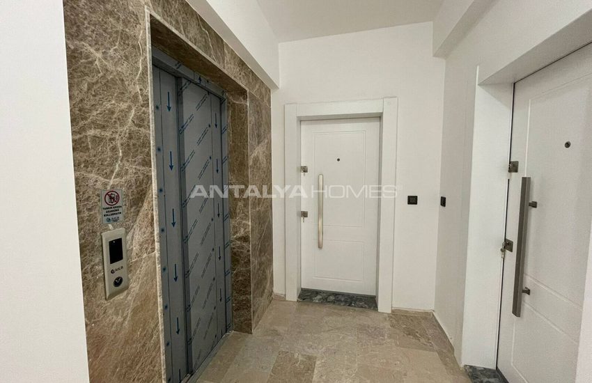 Antalya Şehir Merkezinde Şık Tasarımlı Sıfır Daireler 3