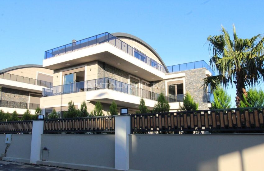 Antalya Belek'te Akıllı Ev Sistemli Modern Geniş Villalar 8