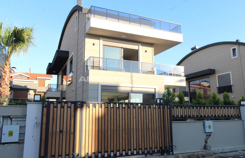 Antalya Belek'te Akıllı Ev Sistemli Modern Geniş Villalar 5