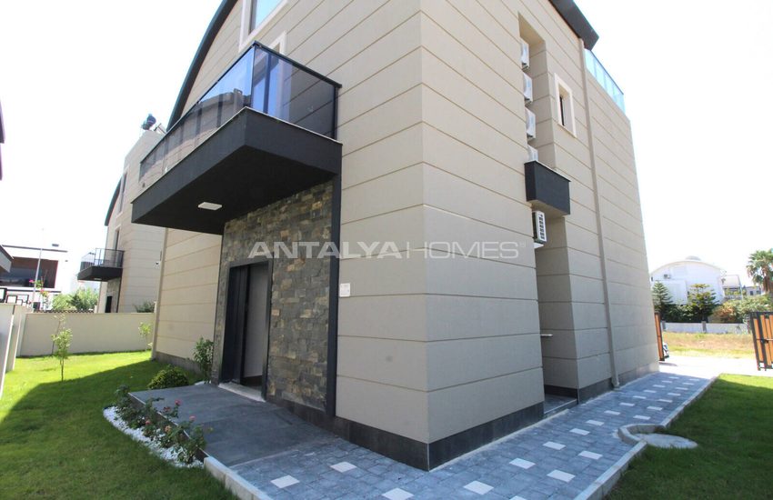 Belek’te Denize ve Golf Kulüplerine Yakın Modern Villalar 6