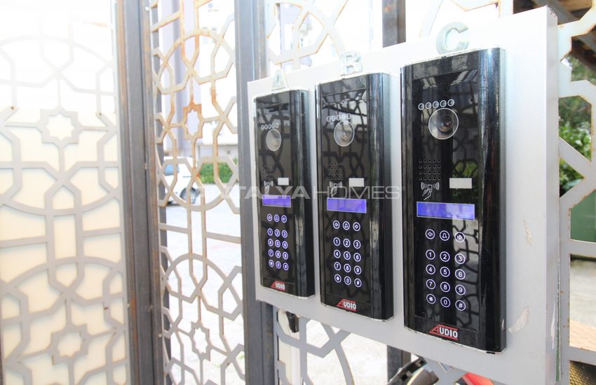 Spacious and Well-located Apartment for Sale in Lara 6