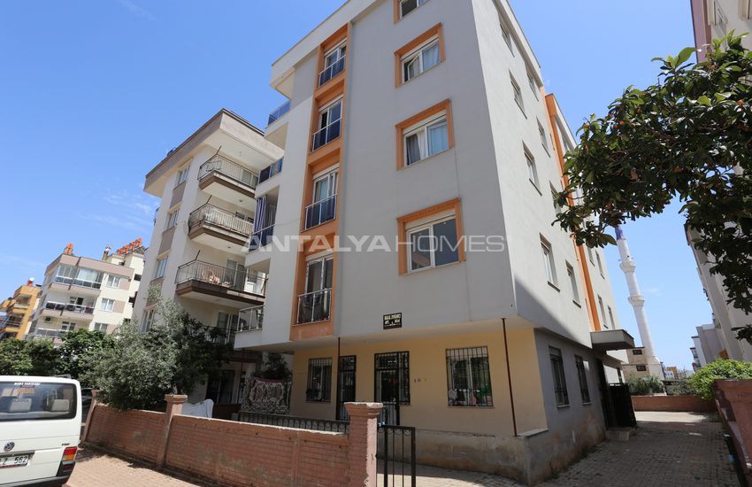 Antalya'da Oturmaya Hazır Uygun Fiyatlı Satılık Daire 2