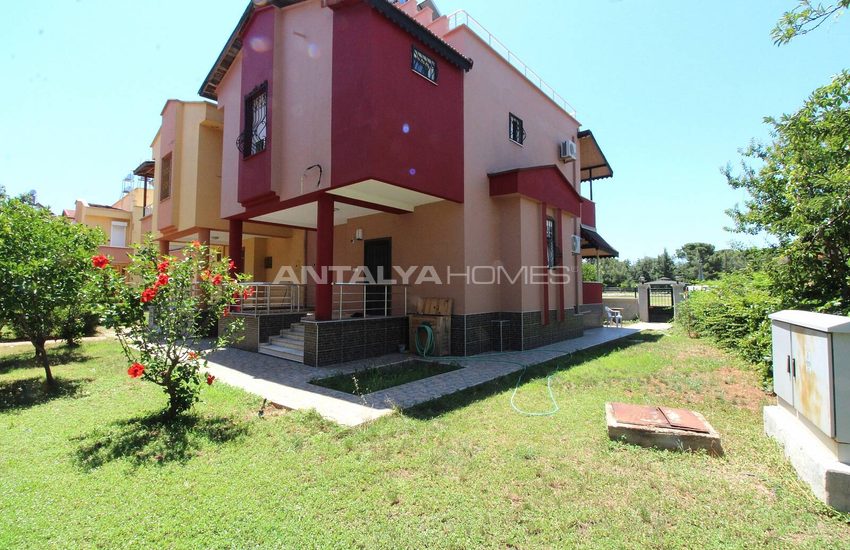 Zentral Gelegenes Duplex-haus In Strandnähe In Belek