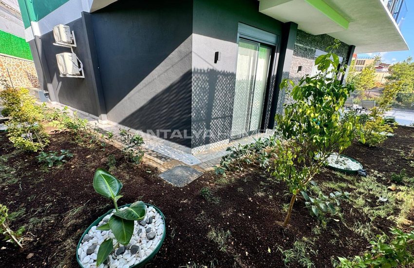 Luxe Villas with Private Gardens and Pools in Alanya 10