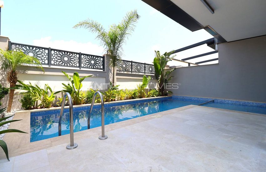Luxe Villen Mit Privatem Pool Und Garten In Antalya Altintas 5
