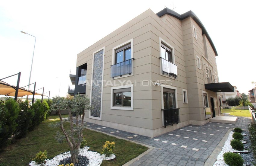 Belek'te Halk Plajına Yakın Havuzlu Sitede Lüks Daireler 14