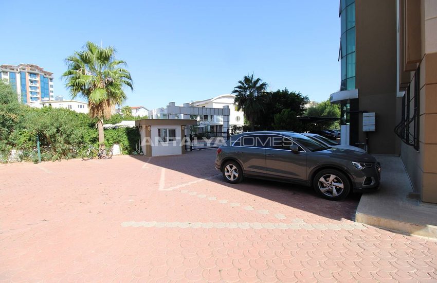 Ready to Move Apartment in a Complex in Lara Antalya 9