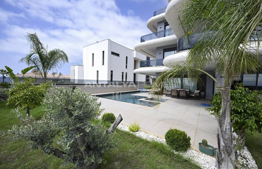 Elite Villas with Private Swimming Pools in Bektas Alanya 4