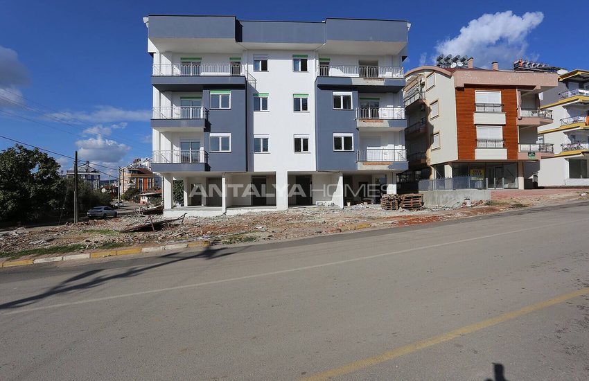 Kepez'de Tramvay Durağına 400 M 2 +1 Daire 1