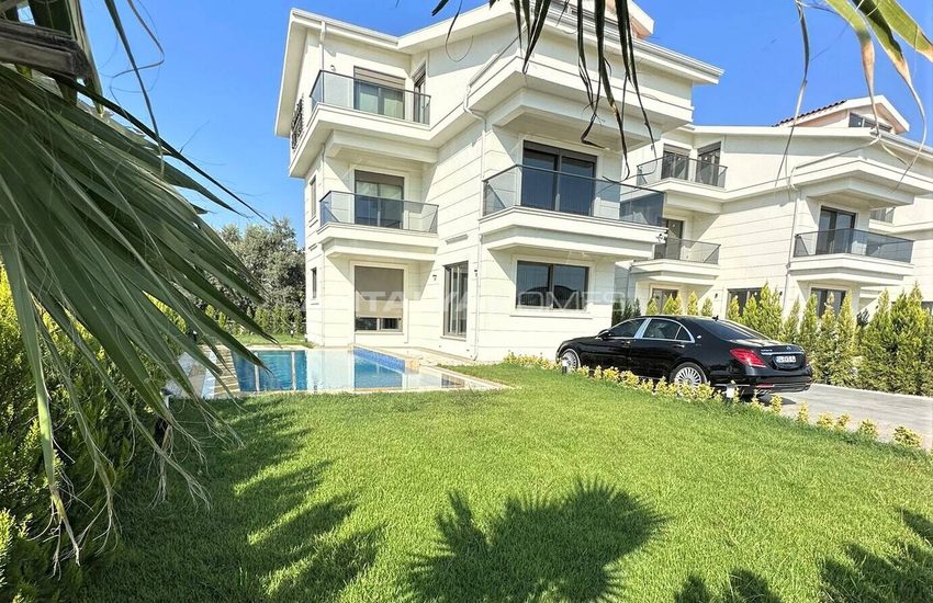 Belek Kadriye'de Golf Sahalarına Yakın Özel Havuzlu Villalar 1