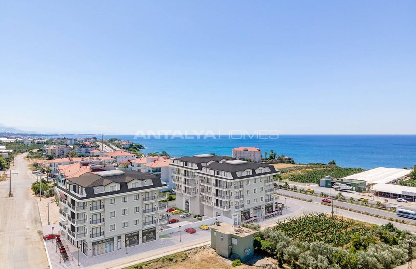 Okurcalar'da Donanımlı Sitede Deniz Manzaralı Lüks Daireler