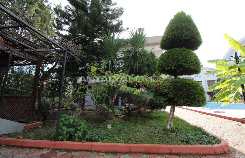 Detached Villa with Communal Pool Close to Beach in Belek 11