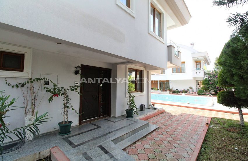 Detached Villa with Communal Pool Close to Beach in Belek 5