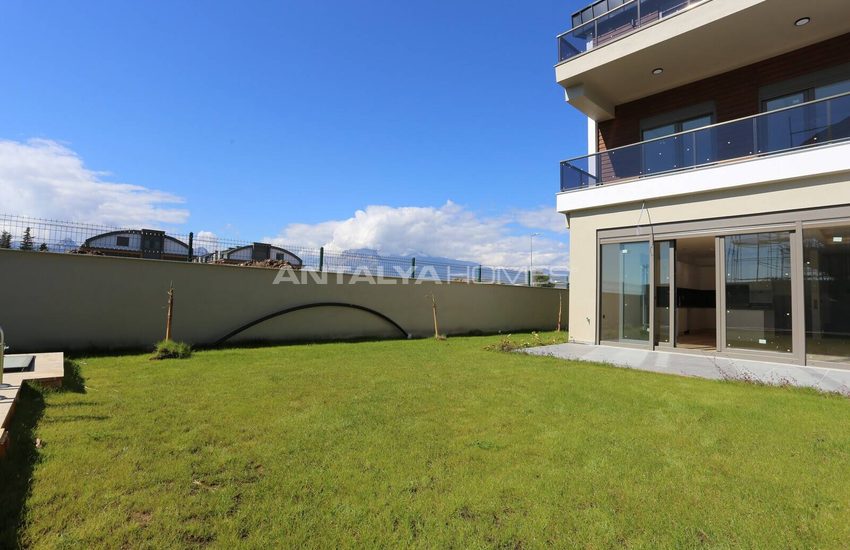 Villas Avec Piscine Et Système De Maison Intelligente À Konyaalti 2