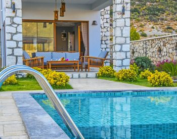 2+1 Voll Möbliertes Haus Auf Großem Grundstück In Kas Kalkan 3