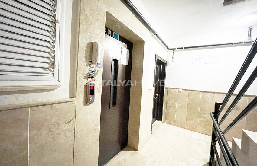 Gerenoveerd 2-slaapkamer Appartement In Muratpasa Antalya 6