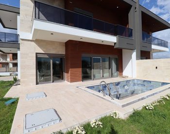 Villas Mitoyennes Avec Piscine Privée À Altinkale Dosemealti 1
