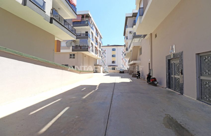 Affordable Flat in Antalya Kepez in a Complex with Parking Lot 7