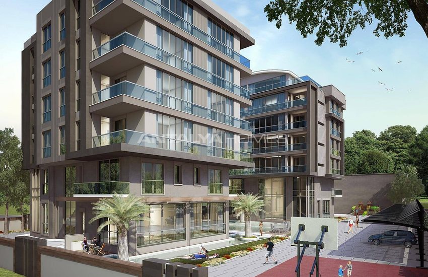 Luxus-wohnungen In Einem Komplex Mit Pool In Antalya Kepez