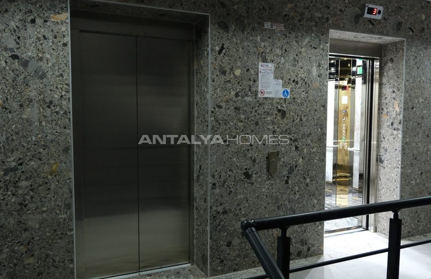 Alanya Oba'da Doğa İle İç İçe Havuzlu Sitede Daireler 12