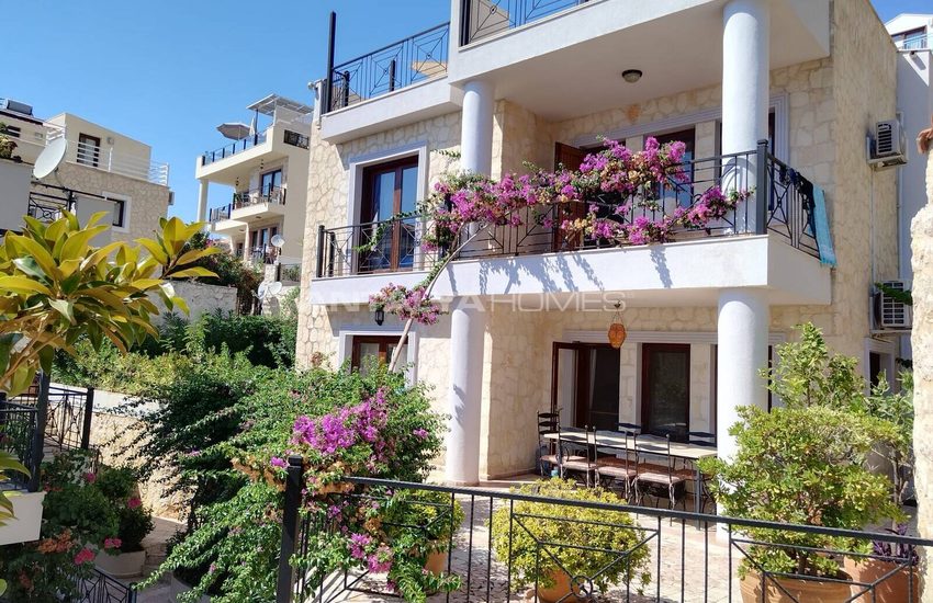 Ruime Villa Met Indrukwekkend Uitzicht Op Zee In Kalkan 1