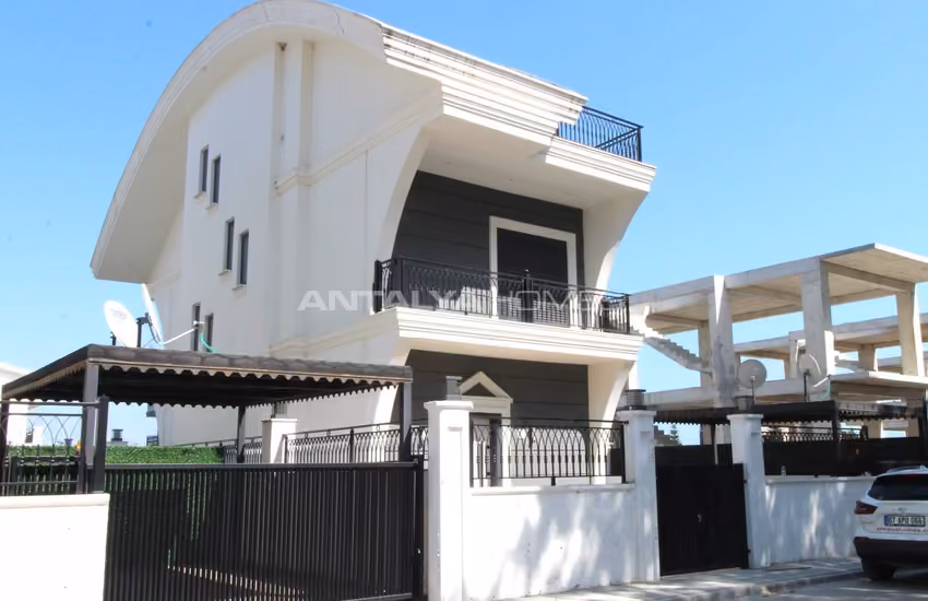 Chic Villa Close to Golf Courses in Belek 2