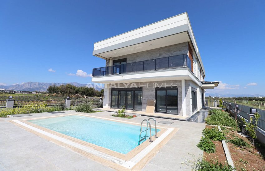 Villa À Altinkale, Antalya Avec 4 Salles De Bains Attenantes