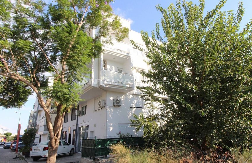 Gebouw In Belek Centrum Met Een Winkel En 4 Appartementen 5