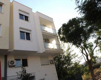 Gebouw In Belek Centrum Met Een Winkel En 4 Appartementen 1