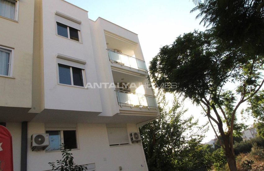 Gebouw In Belek Centrum Met Een Winkel En 4 Appartementen 1
