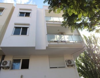 Gebouw In Belek Centrum Met Een Winkel En 4 Appartementen 2