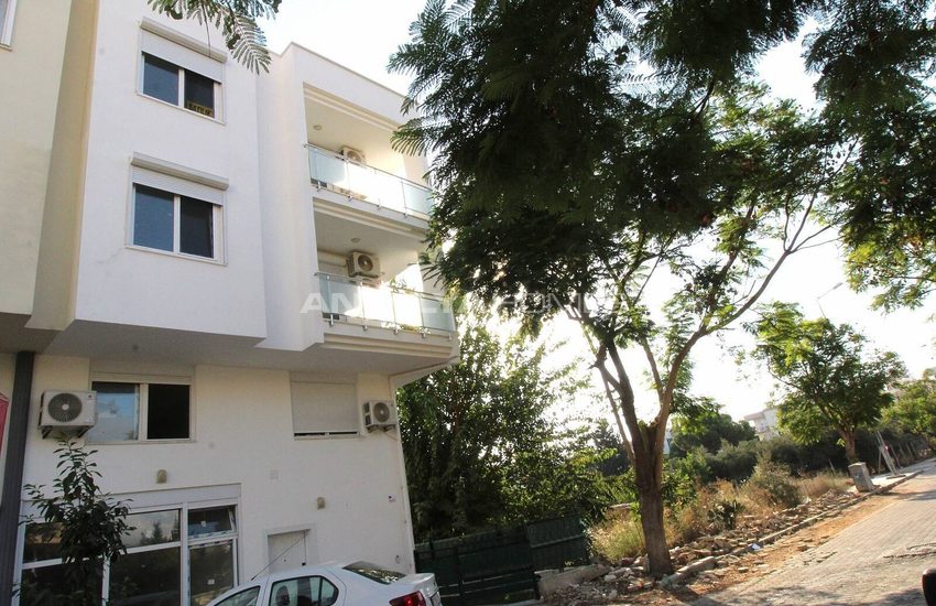 Gebouw In Belek Centrum Met Een Winkel En 4 Appartementen 3