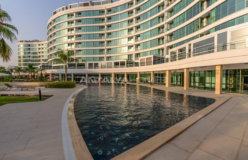 Appartements Dans Une Résidence Près De La Mer À Kundu Antalya