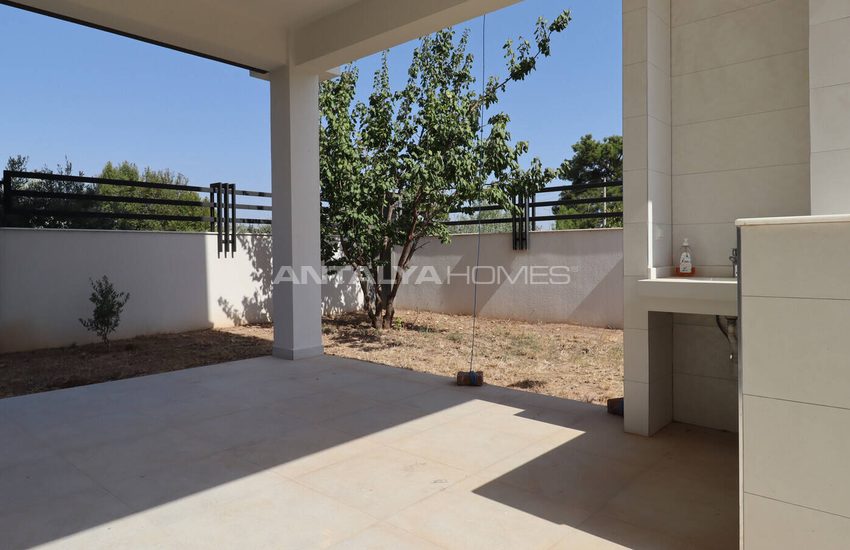 Luxury Villa with a Pool in Antalya Döşemealtı 4